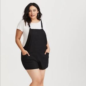 Torrid linen shortall, size 0